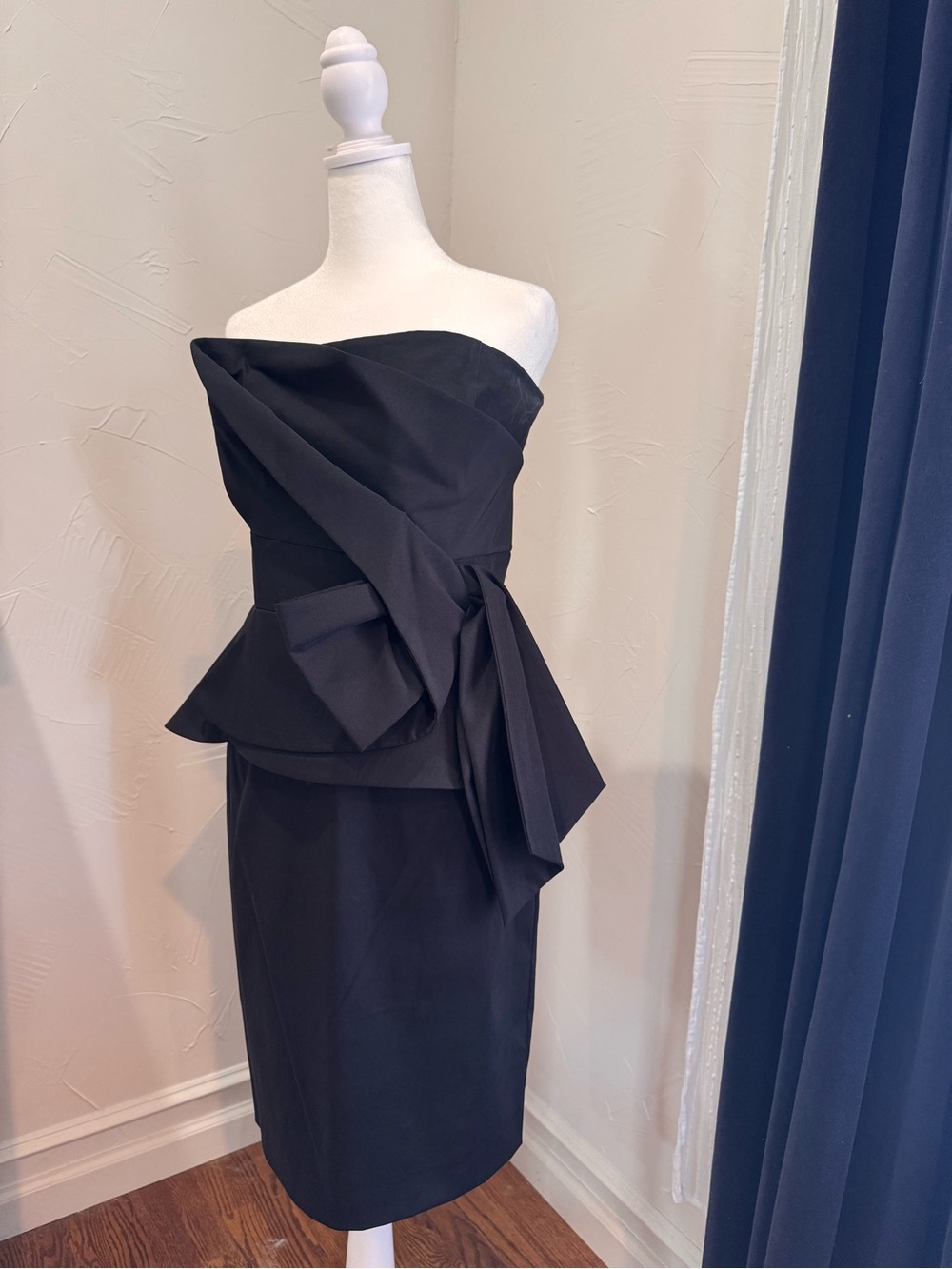 Sculptural Black Strapless Dress with Side Bow